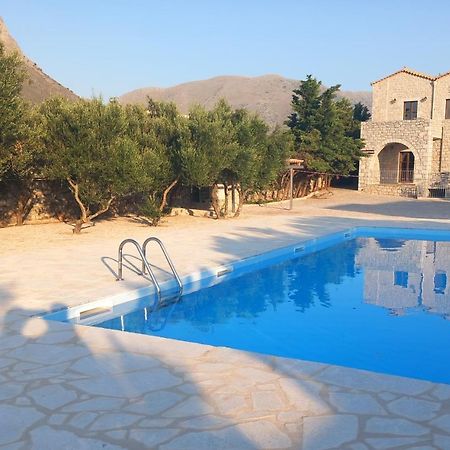 Koukouri Suites Areopoli Luaran gambar