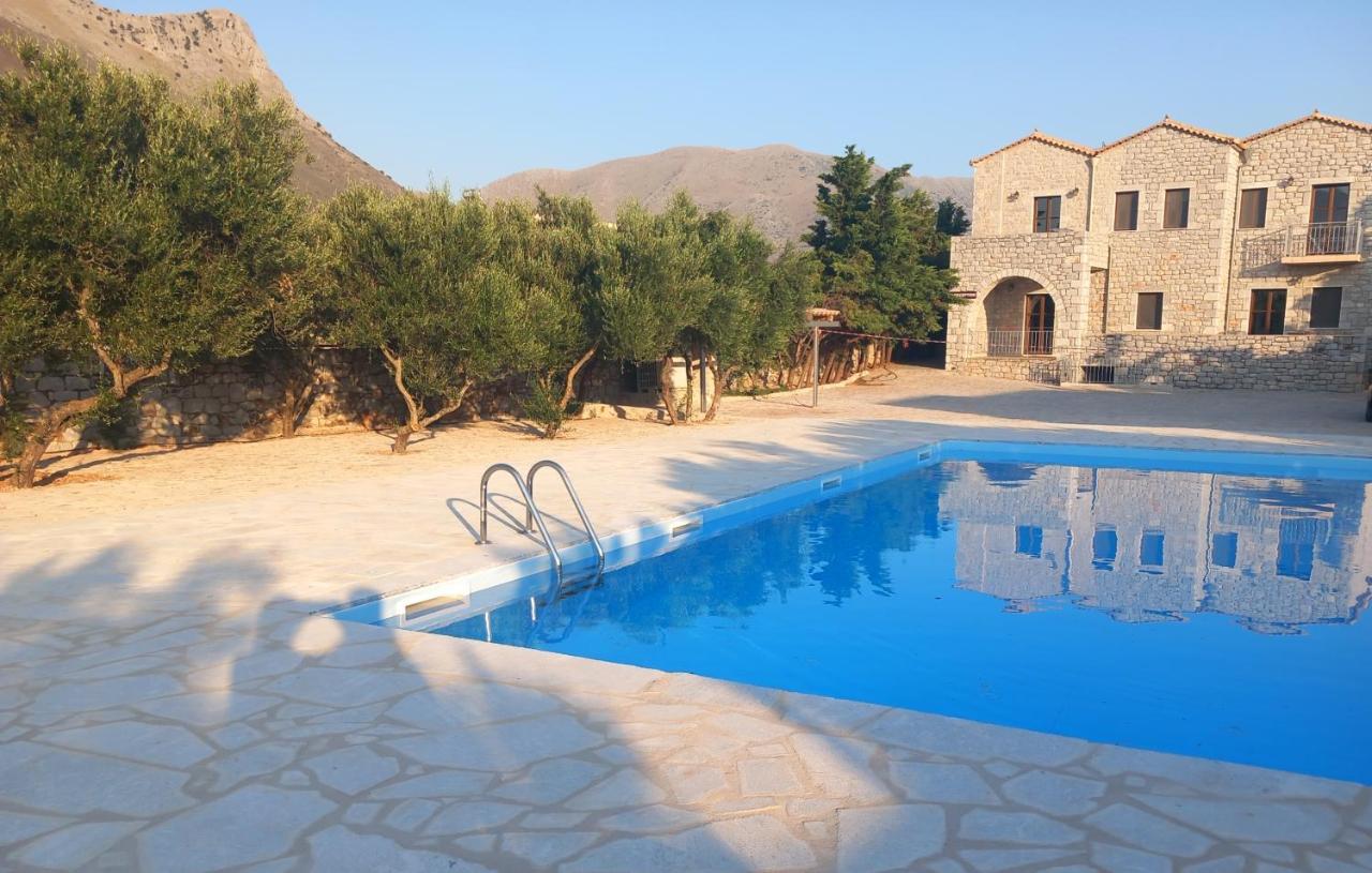 Koukouri Suites Areopoli Luaran gambar