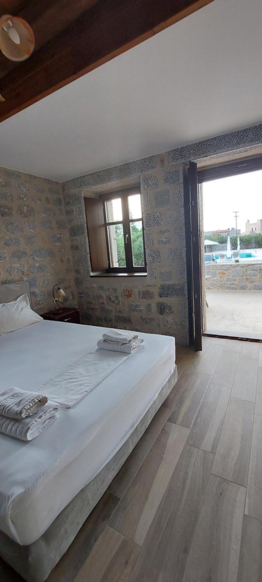 Koukouri Suites Areopoli Luaran gambar