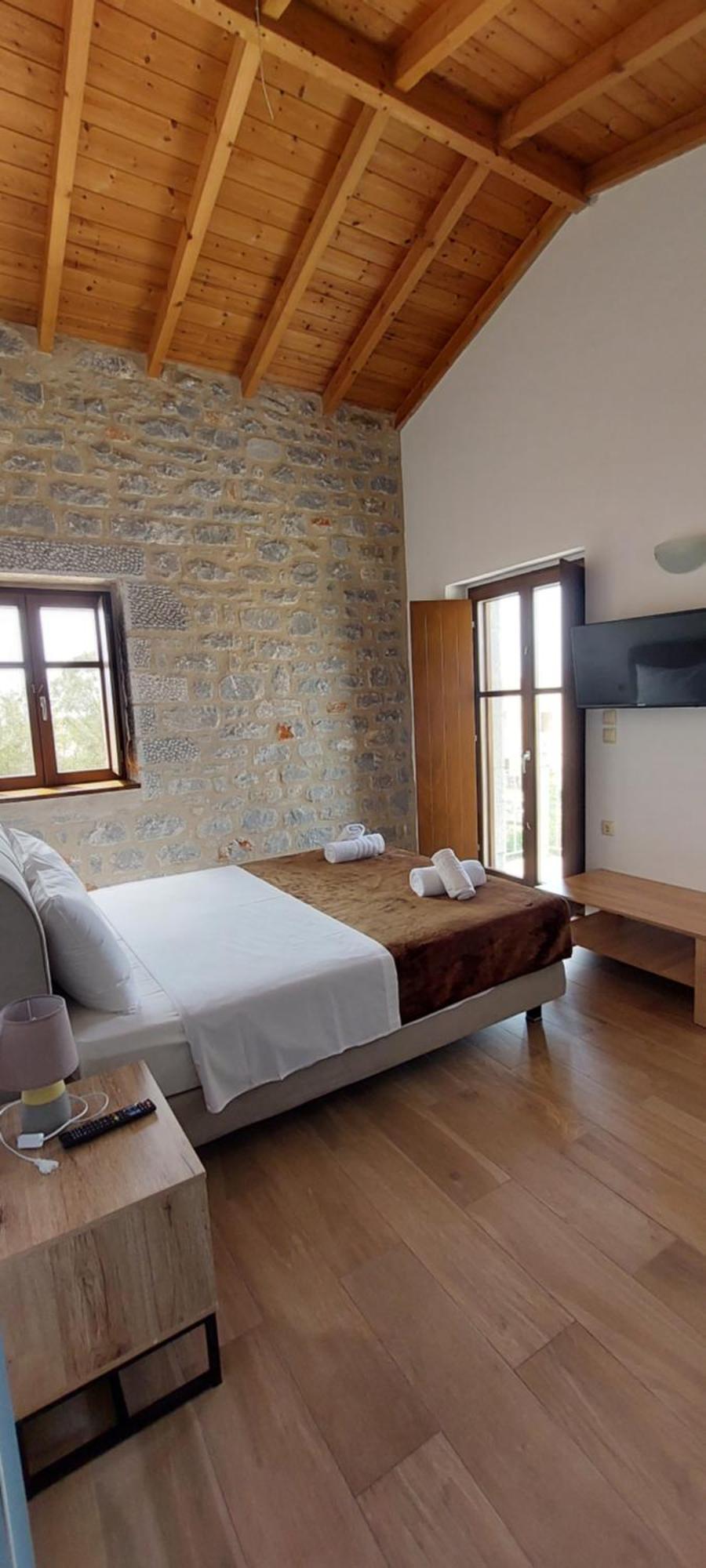 Koukouri Suites Areopoli Luaran gambar