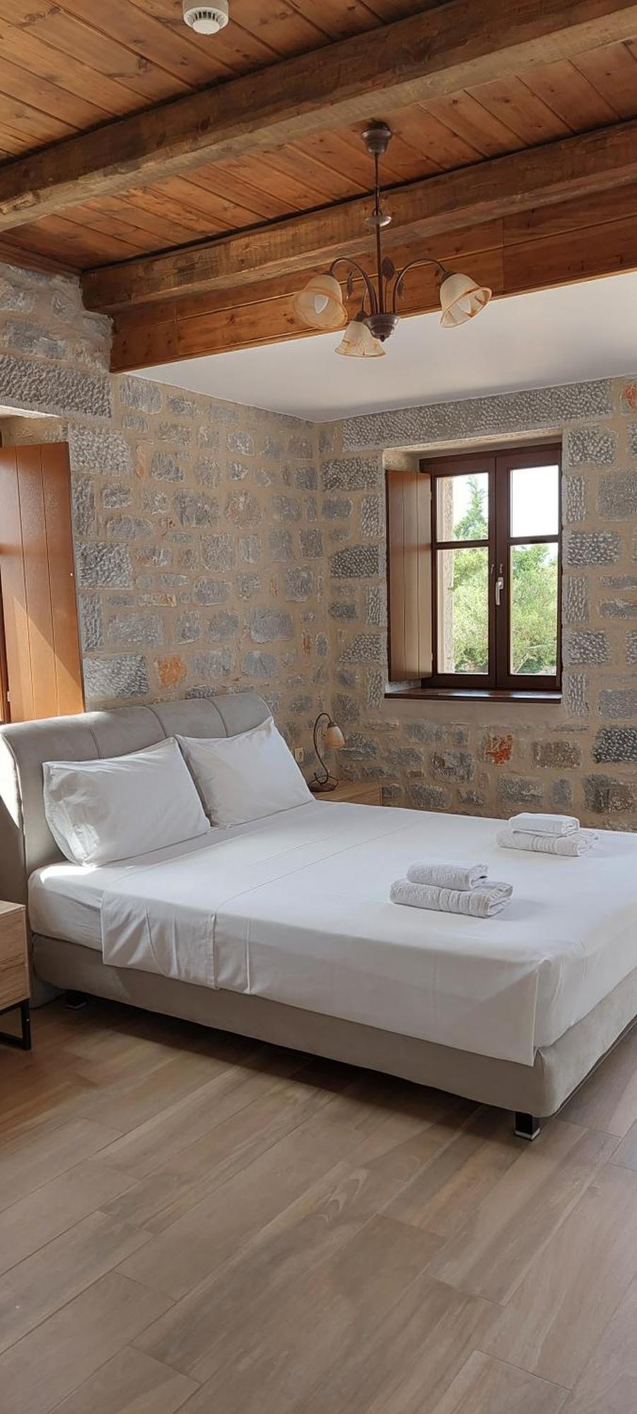 Koukouri Suites Areopoli Luaran gambar