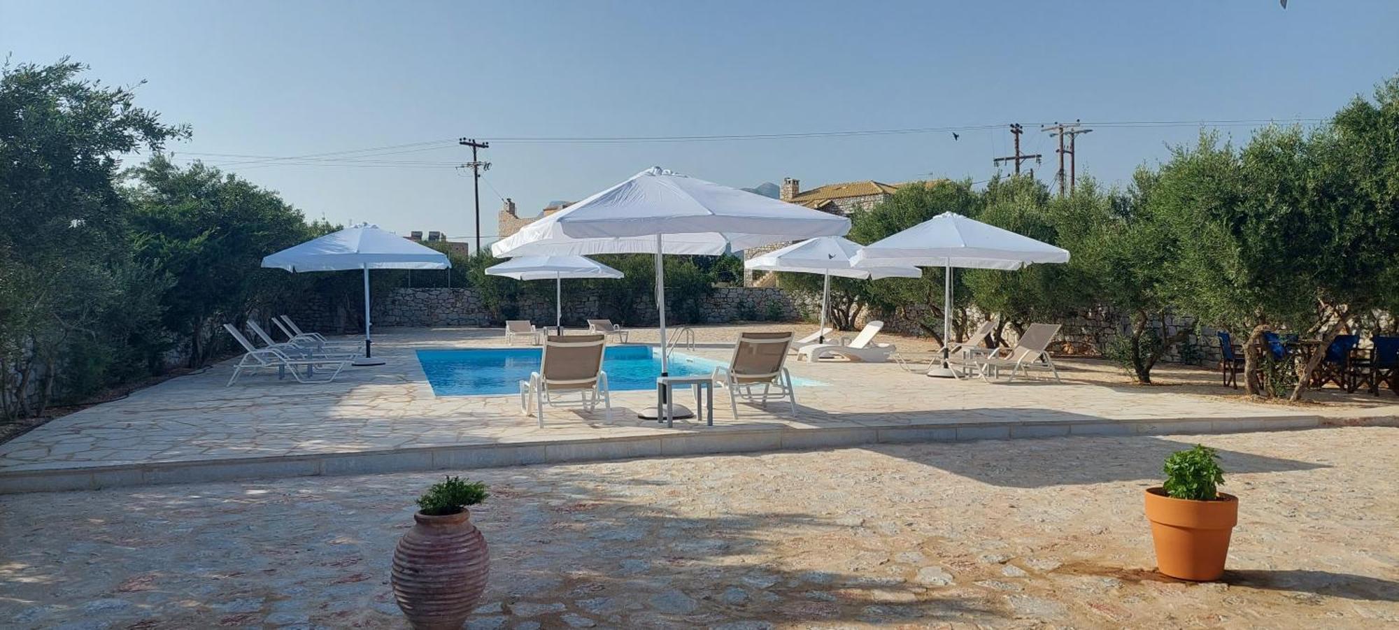 Koukouri Suites Areopoli Luaran gambar