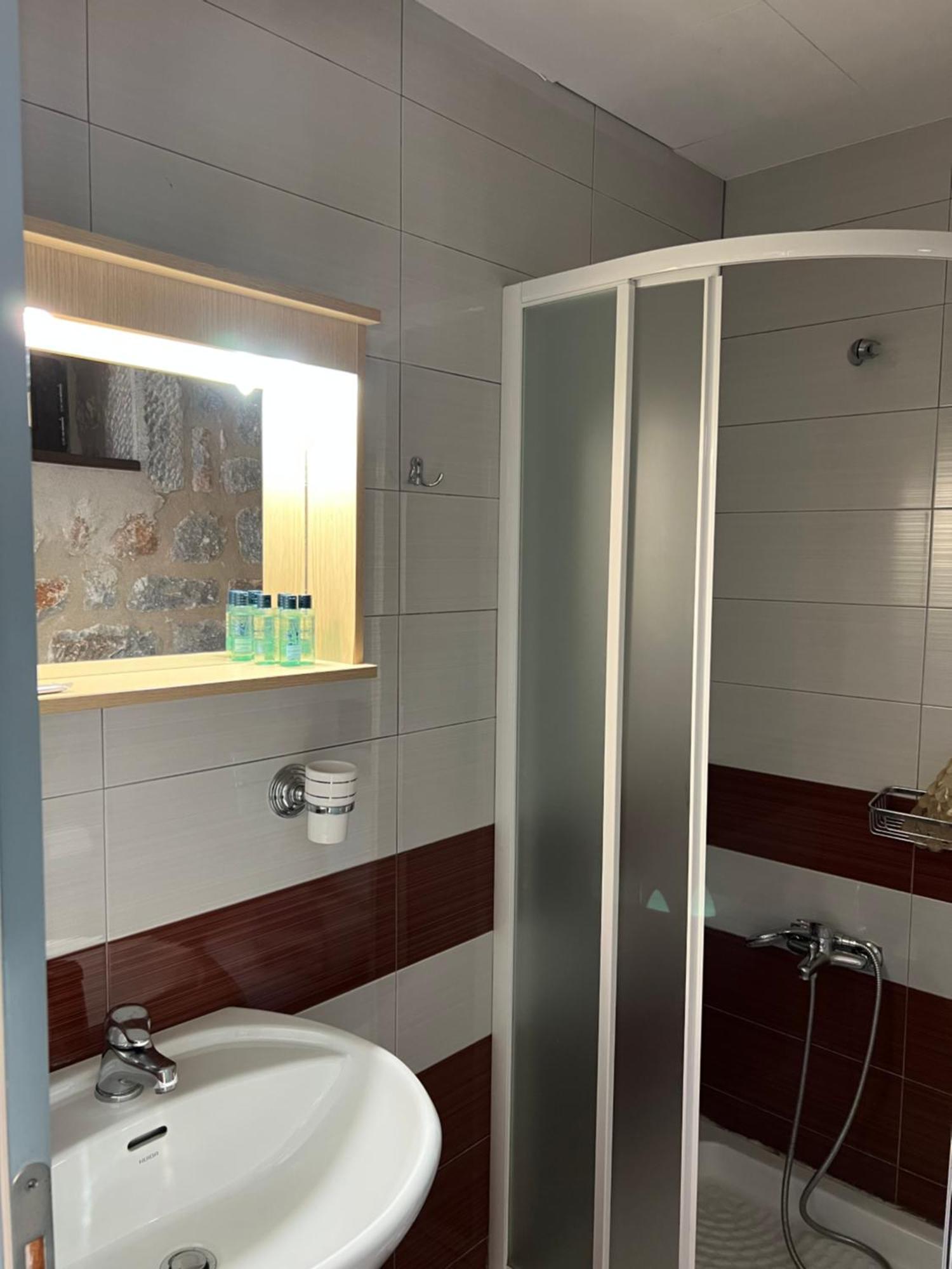 Koukouri Suites Areopoli Luaran gambar