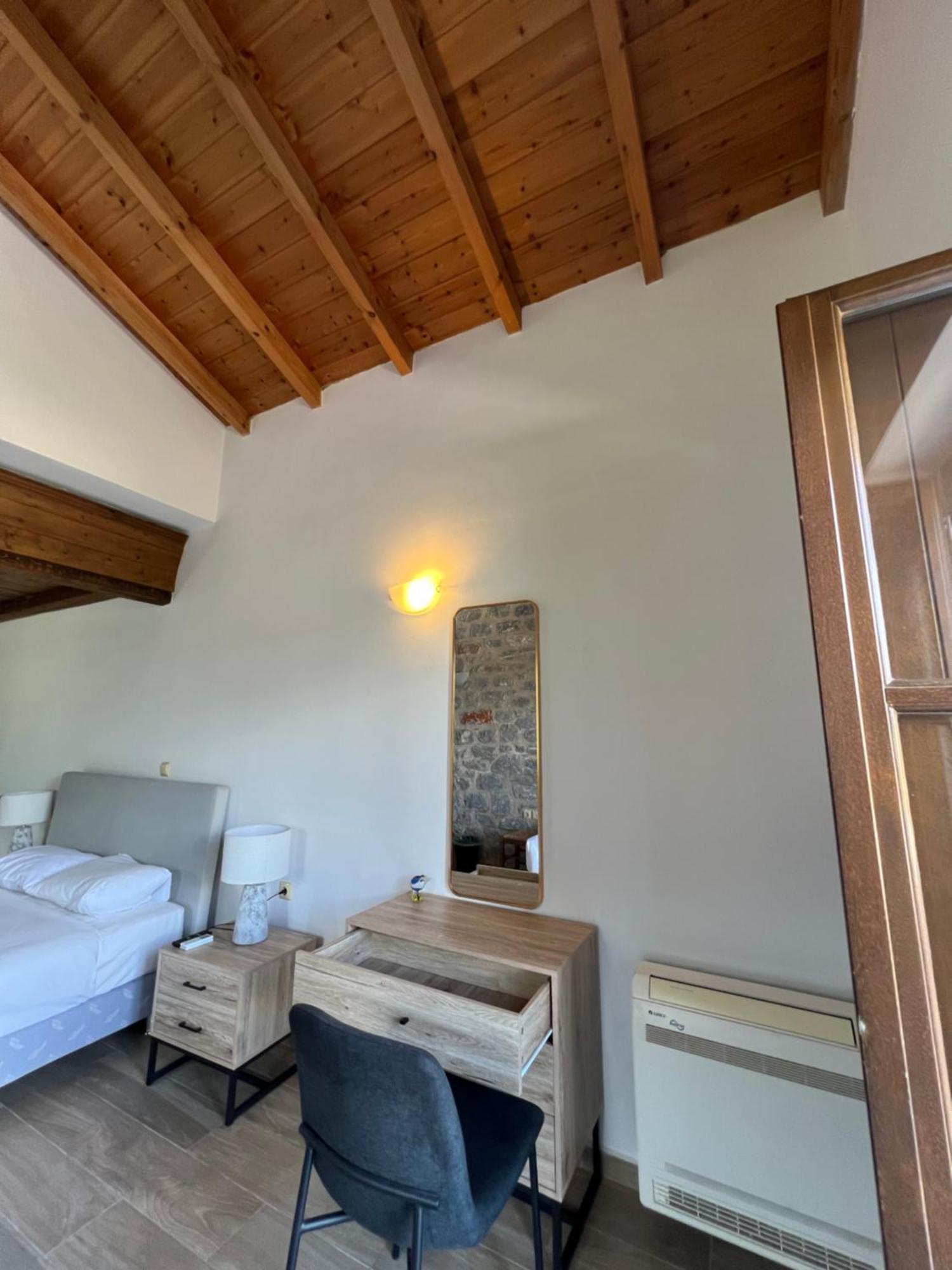 Koukouri Suites Areopoli Luaran gambar