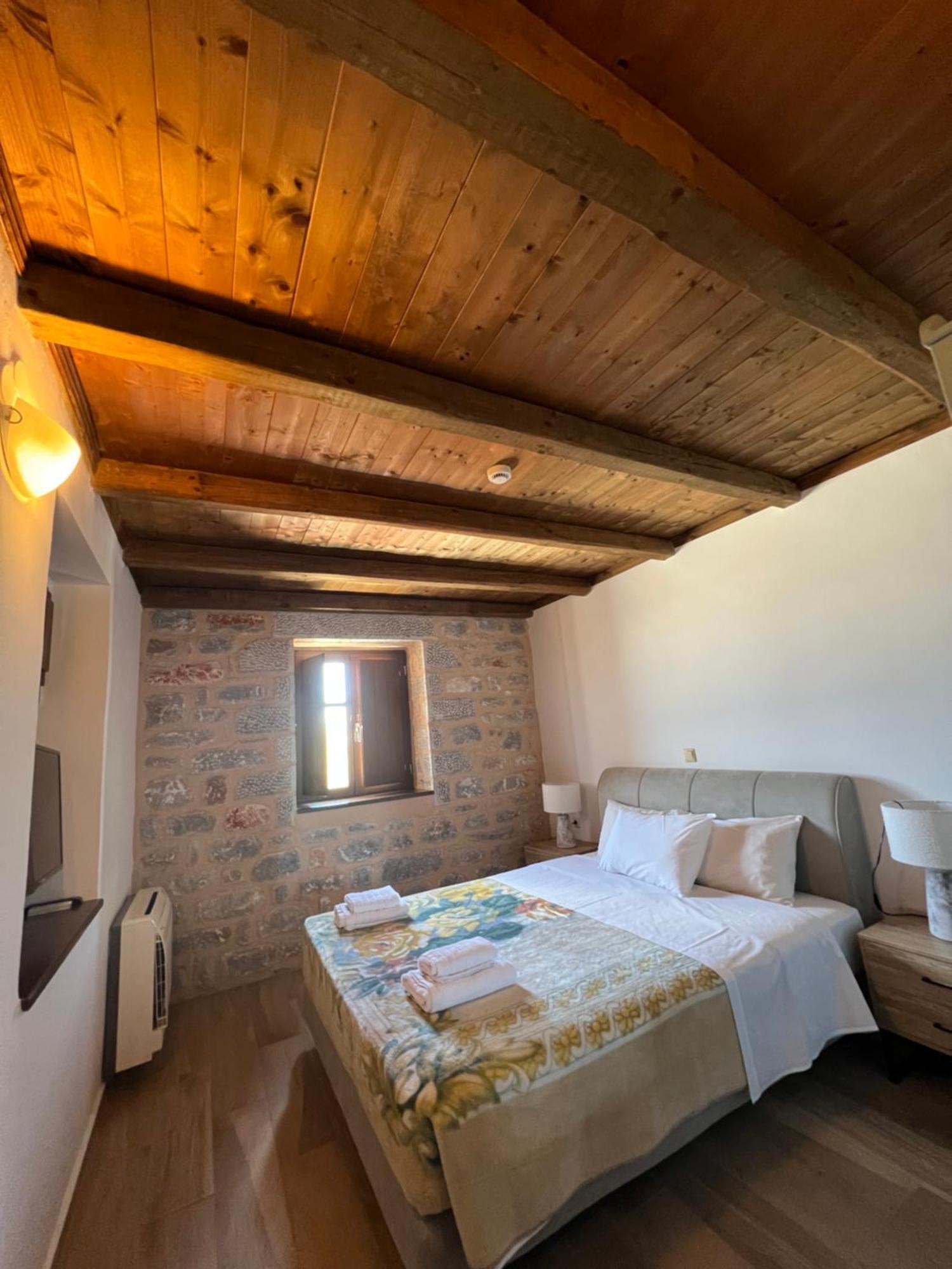 Koukouri Suites Areopoli Luaran gambar